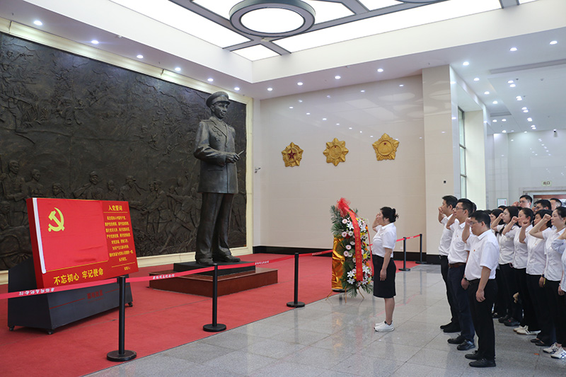 20260703258990.jpg 重温入党誓词.JPG